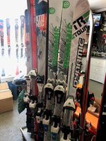 WYPOZYCZENIE NART SKITUR